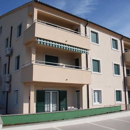 Apartment Anethum Premantura Ngoại thất bức ảnh